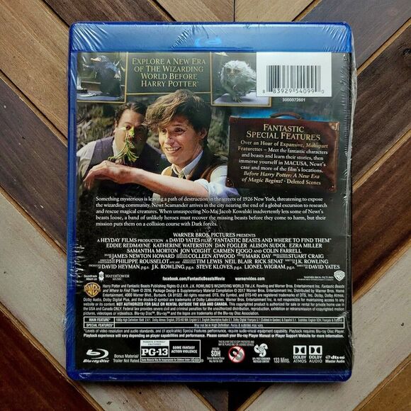 Fantastic Beasts & Where to Find Them (Blu-ray 2016) + Magical Movie Handbook - Picture 3 of 5